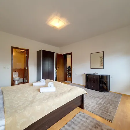 Palace - 2bd Next To The Slopes By Flat Manager بامبوروفو